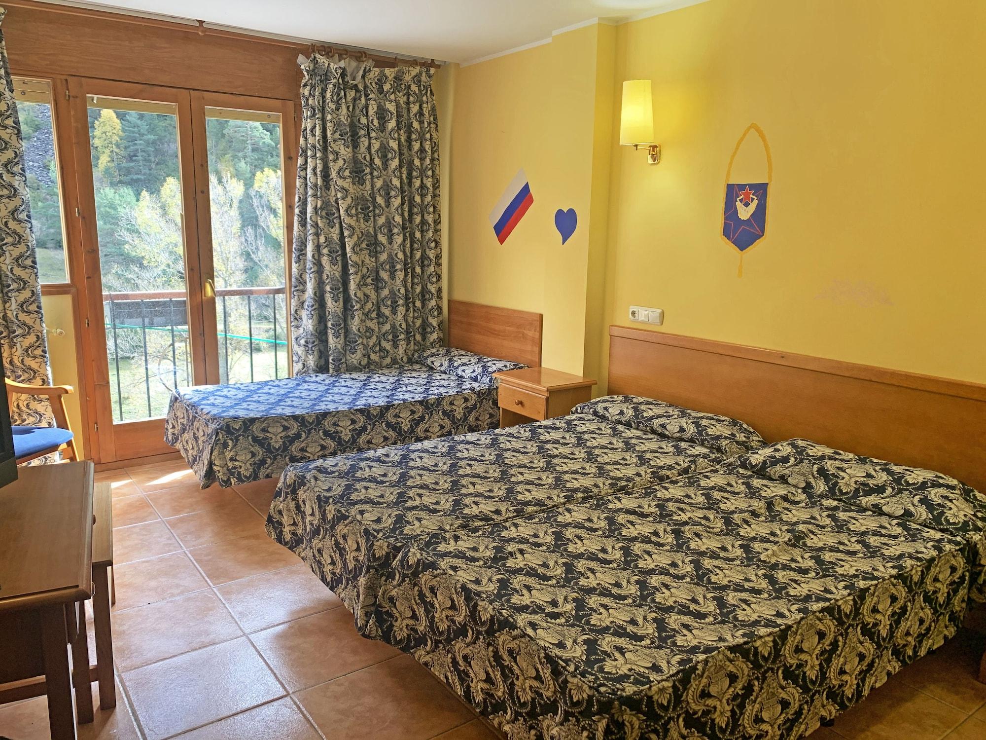 לה קורטינאדה Hotel Antic מראה חיצוני תמונה