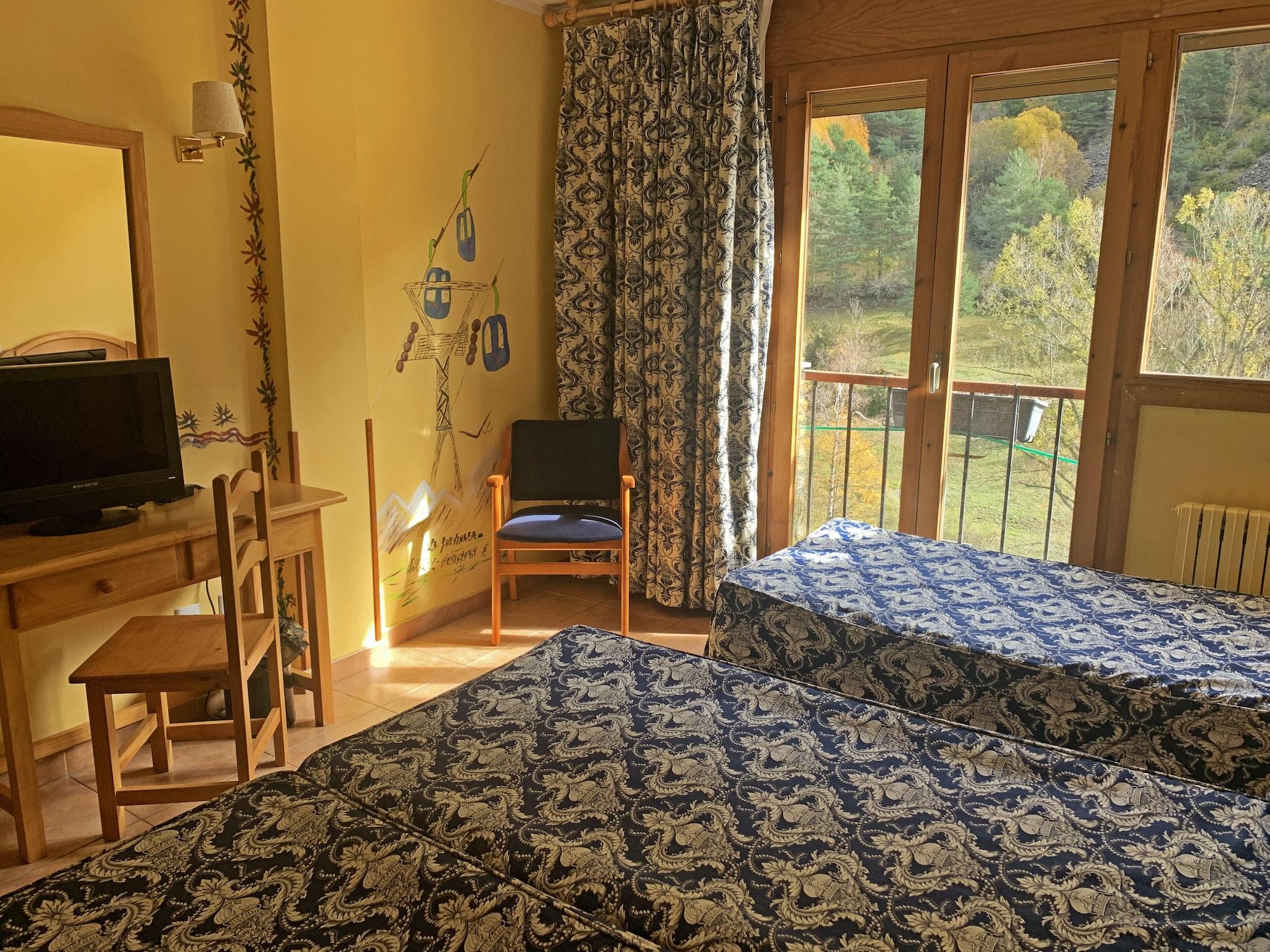 לה קורטינאדה Hotel Antic מראה חיצוני תמונה