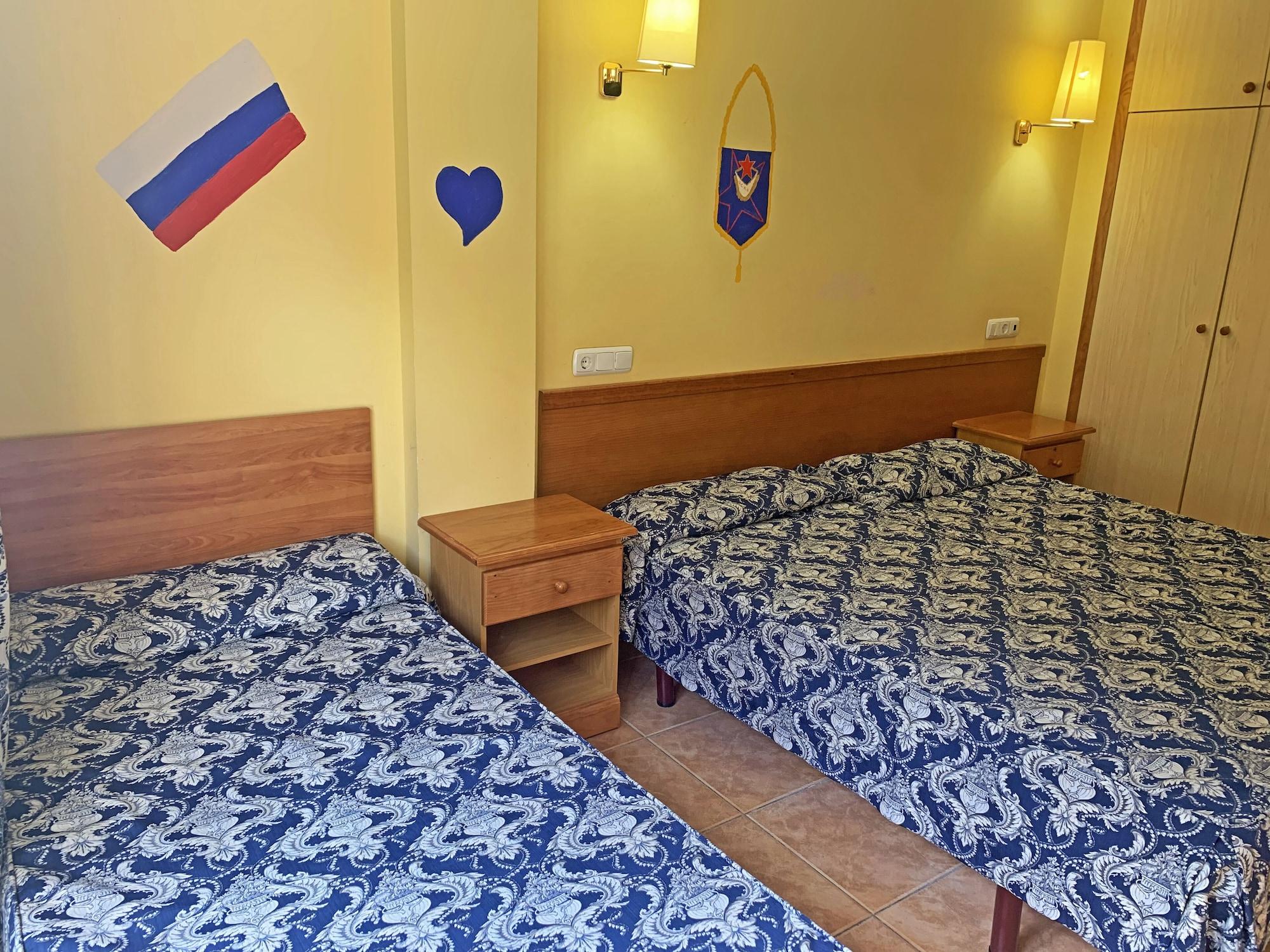 לה קורטינאדה Hotel Antic מראה חיצוני תמונה