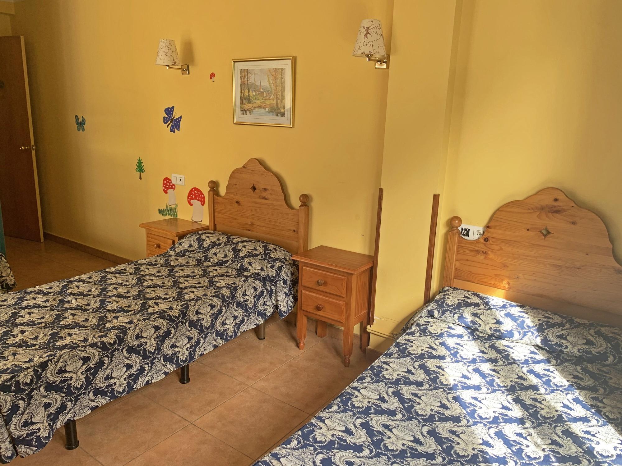 לה קורטינאדה Hotel Antic מראה חיצוני תמונה