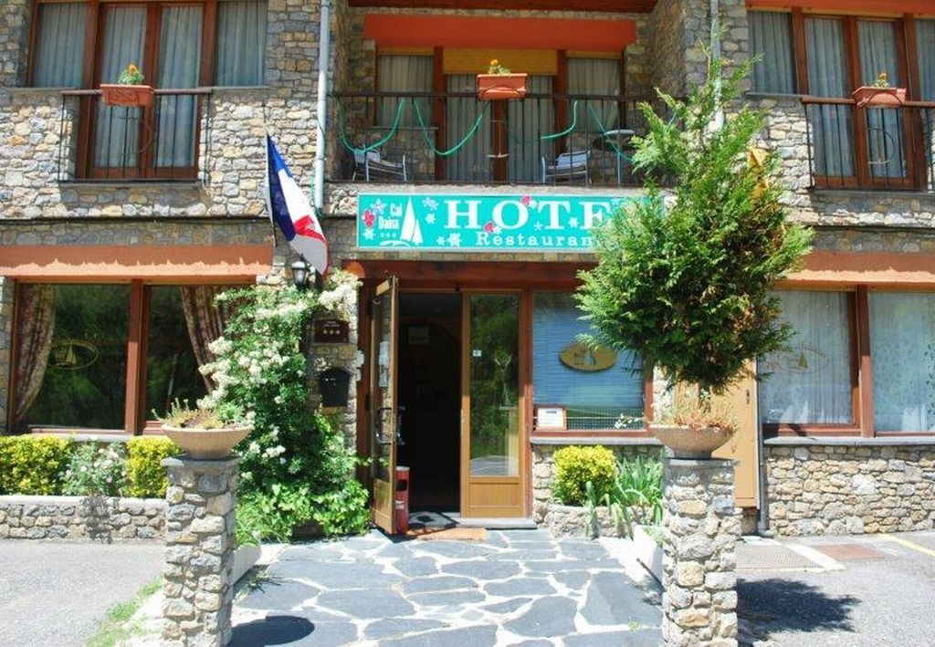 לה קורטינאדה Hotel Antic מראה חיצוני תמונה