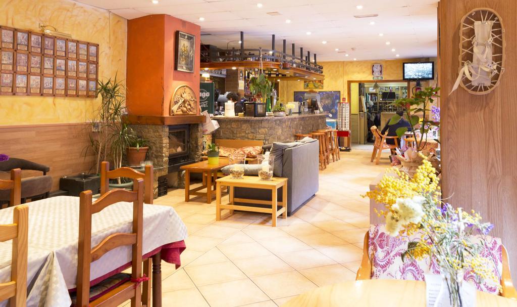 לה קורטינאדה Hotel Antic מראה חיצוני תמונה
