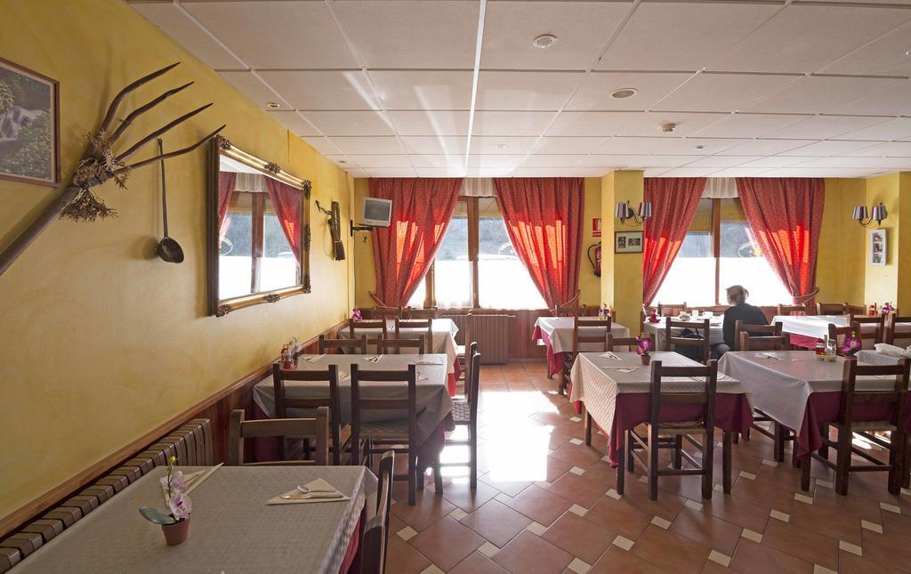 לה קורטינאדה Hotel Antic מראה חיצוני תמונה