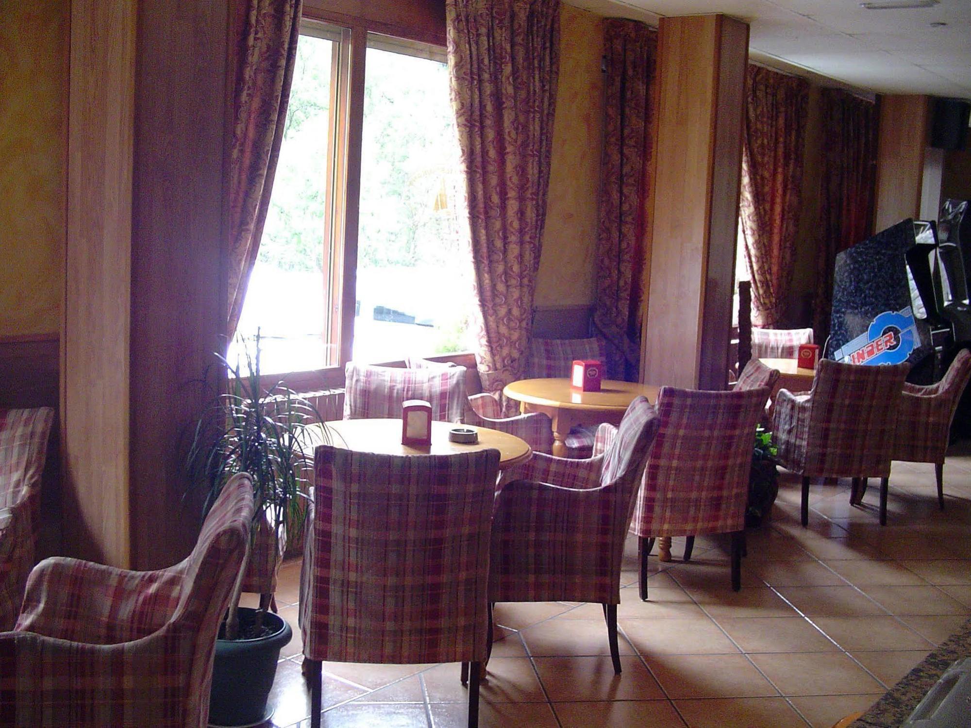 לה קורטינאדה Hotel Antic מראה חיצוני תמונה